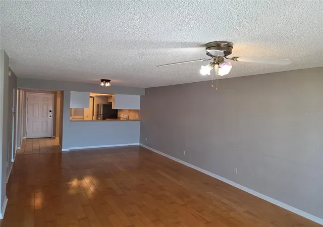 5th image of 650 Island Wy #202, Clearwater Beach, FL 33767 | MLS# TB8502064