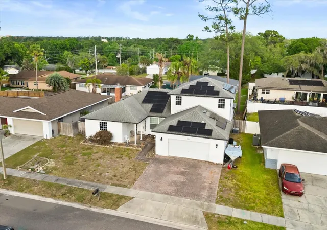 Photo 3 of Single family home for sale at 621 Prairie Ln, Altamonte Springs, FL 32714 | MLS# O6402532 | Listing updated on 2026-10-07