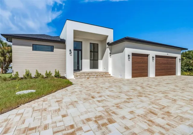 Photo 2 of Single family home for sale at 44 Sunflower Dr, Placida, FL 33946 | MLS# C7525400 | Listing updated on 2026-09-15