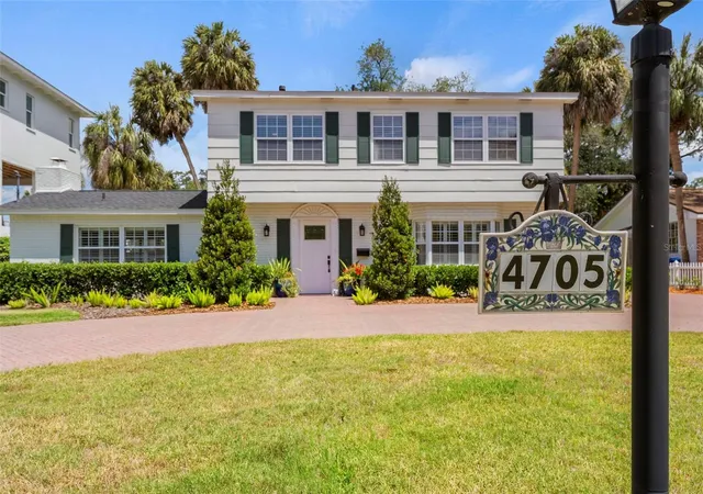Homes for sale in Tampa, FL | 4705 W San Rafael St, Tampa, FL 33629 | MLS# TB8502075