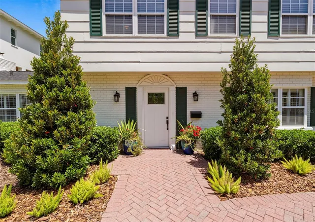 Homes for sale in Tampa, FL | 4705 W San Rafael St, Tampa, FL 33629 | MLS# TB8502075