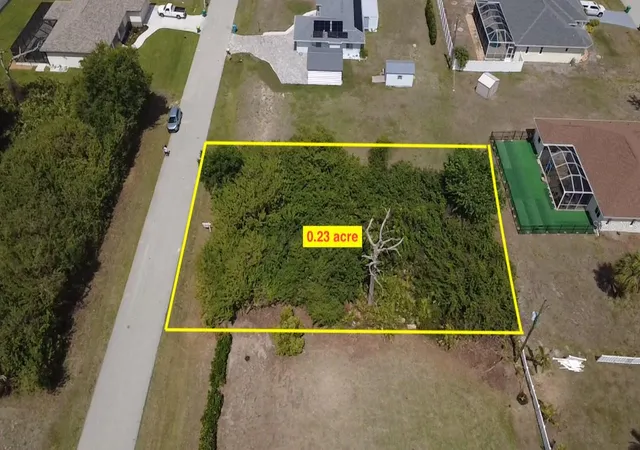Photo 4 of Land for sale at 7250 Peacock Ln, Englewood, FL 34224 | MLS# O6402552 | Listing updated on 2026-06-29