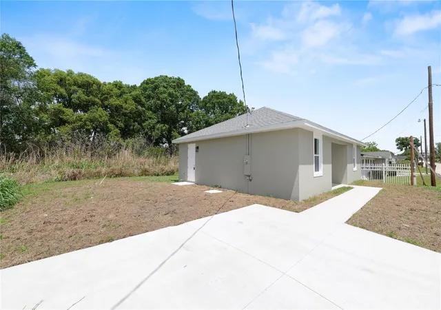Photo 2 of Single family home for sale at 3353 S Combee Rd, Lakeland, FL 33803 | MLS# L4961421 | Listing updated on 2026-08-05