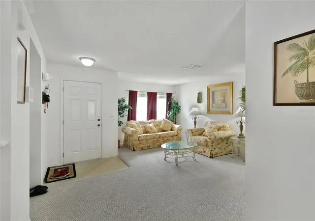 Photo 5 of Single family home for sale at 16816 Rising Star Dr, Clermont, FL 34714 | MLS# R4911154 | Listing updated on 2026-08-31