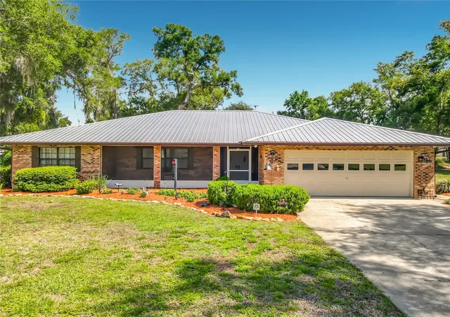 46th image of 17819 Palm St, Umatilla, FL 32784 | MLS# O6402607