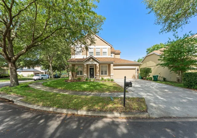 image of 611 Brookfield Ter, Deland, FL 32724 | MLS# O6402619