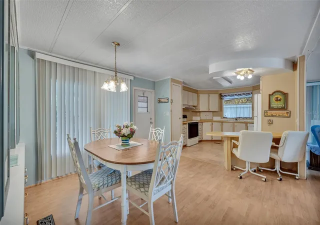 Photo 3 of Manufactured home for sale at 53 Kono Cir, Leesburg, FL 34788 | MLS# G5111614 | Listing updated on 2026-05-01