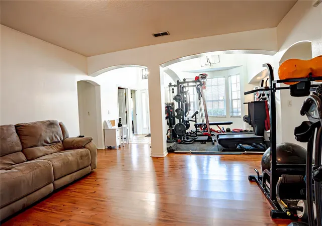 image of 1400 Bent Oaks Blvd, Deland, FL 32724 | MLS# O6402631