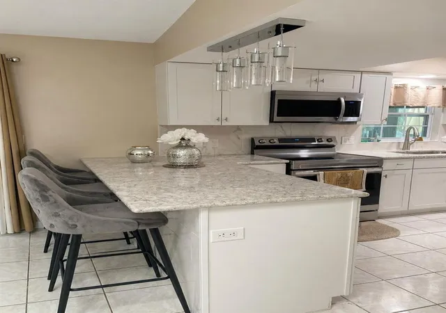 Photo 2 of Single family home for sale at 4805 Sparrow Dr, Saint Cloud, FL 34772 | MLS# S5148716 | Listing updated on 2026-08-30