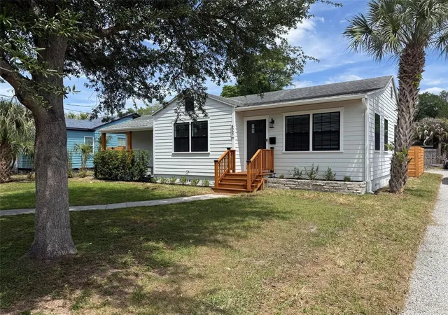 1st image of 6007 N Central Ave, Tampa, FL 33604 | MLS# TB8502163