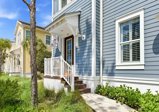 2nd image of 347 Compass Pt Dr, BRADENTON, FL 34209