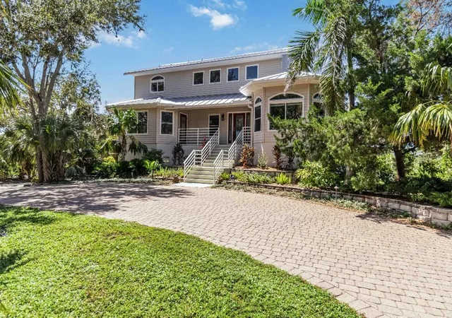 4th image of 6511 Bayshore Rd, Palmetto, FL 34221 | MLS# TB8502169