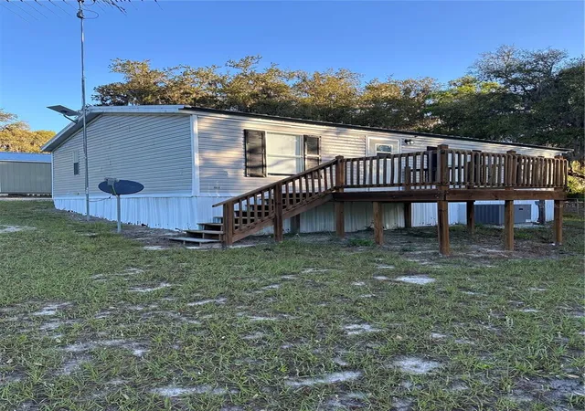 3rd image of 212 Ashley St, Hawthorne, FL 32640 | MLS# GC539837