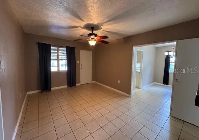 4th image of 4407 N Suwanee Ave, Tampa, FL 33603 | MLS# TB8502298