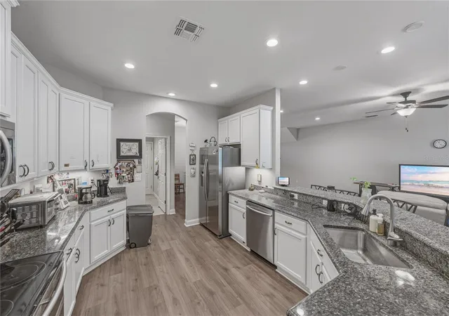 4th image of 1444 Cypress View Ln, Lakeland, FL 33811 | MLS# L4961437