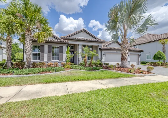 Photo 3 of Single family home for sale at 7190 Graybrook Dr, Wesley Chapel, FL 33545 | MLS# TB8502307 | Listing updated on 2026-08-08