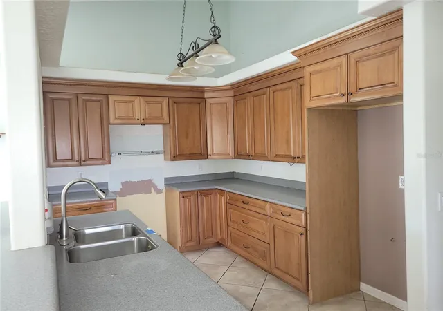 3rd image of 1111 Mina Ave Ne, Palm Bay, FL 32907 | MLS# O6402741