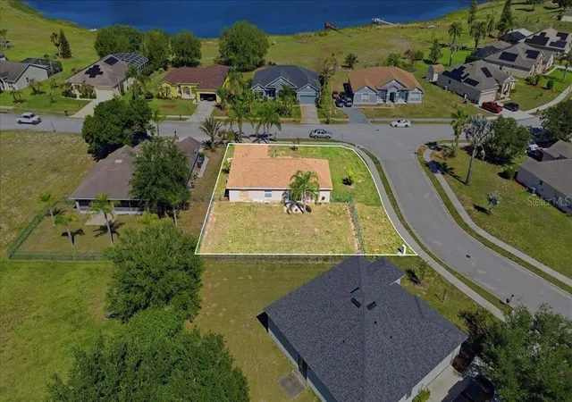 Photo 4 of Single family home for sale at 4378 Dinner Lake Blvd, Lake Wales, FL 33859 | MLS# TB8502309 | Listing updated on 2026-08-20
