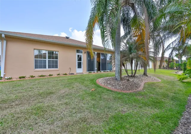 Photo 4 of Single family home for sale at 4465 Strathmore Dr, Lake Wales, FL 33859 | MLS# TB8502329 | Listing updated on 2026-08-11