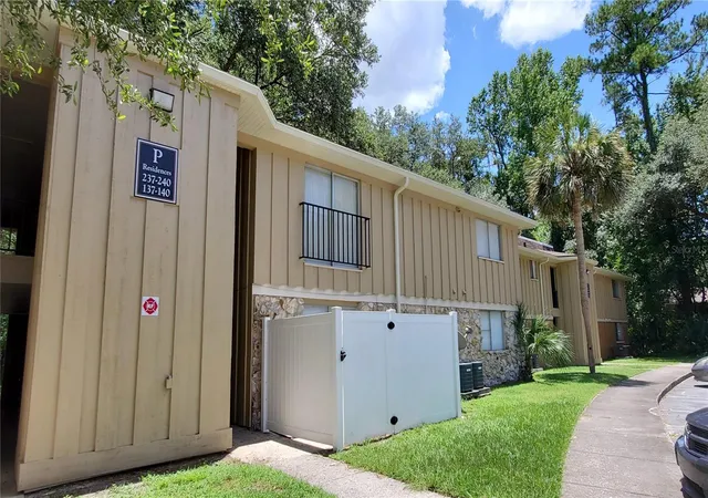 1st image of 507 Nw 39th Rd #237, Gainesville, FL 32607 | MLS# GC539851