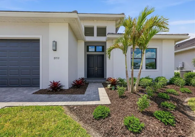 Photo 2 of Single family home for sale at 8959 Baroque Ter, Sarasota, FL 34240 | MLS# A4691618 | Listing updated on 2026-08-11