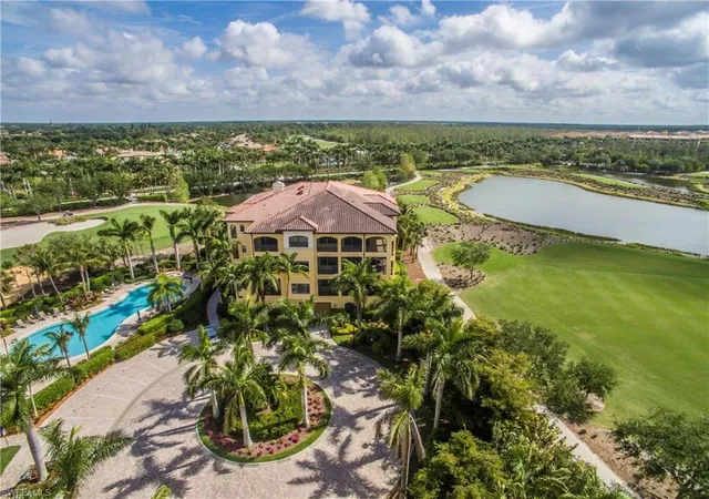 Listing Photo 5 - Condo for sale in building located at 2555 Marquesa Royale Ln, NAPLES, FL 34109 - Unit #PH 302