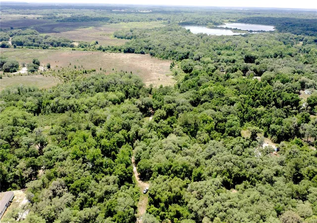 2nd image of 16500 Ne 48th Ave, Citra, FL 32113 | MLS# OM723663