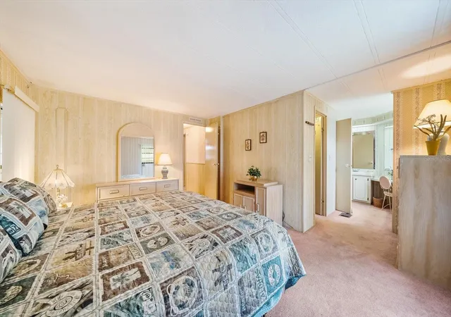 Homes for sale in Palmetto, FL | 132 Lakeview Dr #132, Palmetto, FL 34221 | MLS# A4691623