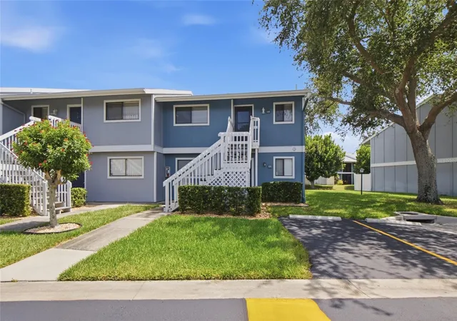 1st image of 6033 34Th St W #136, Bradenton, FL 34210 | MLS# C7525435