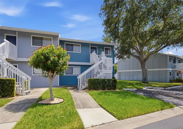 2nd image of 6033 34Th St W #136, Bradenton, FL 34210 | MLS# C7525435