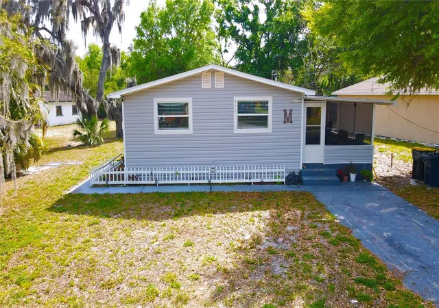Photo 1 of Single family home for sale at 111 Ne Palencia Rd, Auburndale, FL 33823 | MLS# O6402800 | Listing updated on 2026-10-01