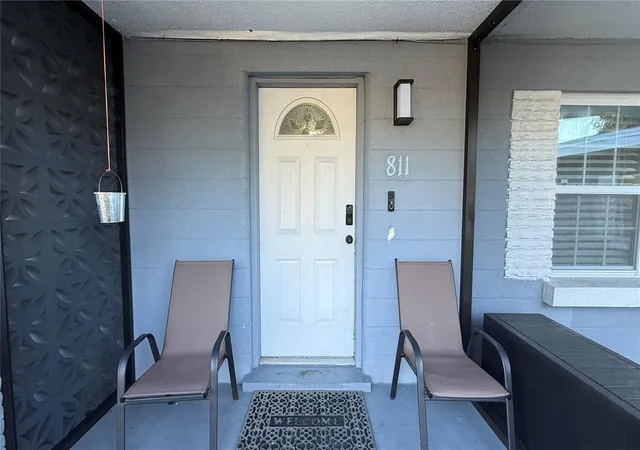 Photo 4 of Single family home for sale at 811 22nd Street NW, Winter Haven, FL 33881 | MLS# S5148769 | Listing updated on 2026-10-11