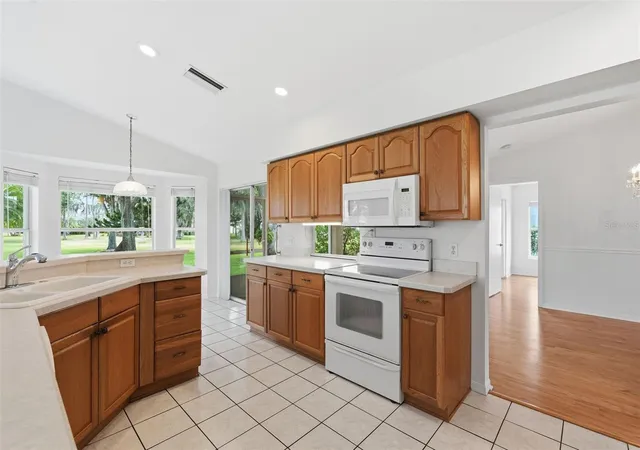 3rd image of 1444 Canberley Ct, Trinity, FL 34655 | MLS# A4691637
