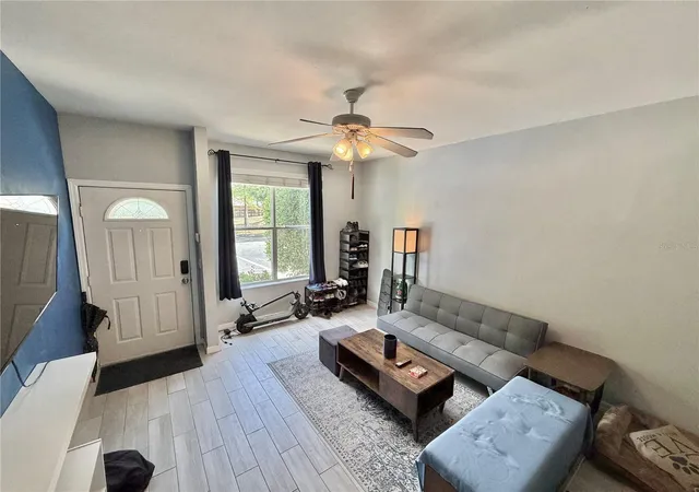 2nd image of 3575 Sw 30th Wy #121, Gainesville, FL 32608 | MLS# GC539858