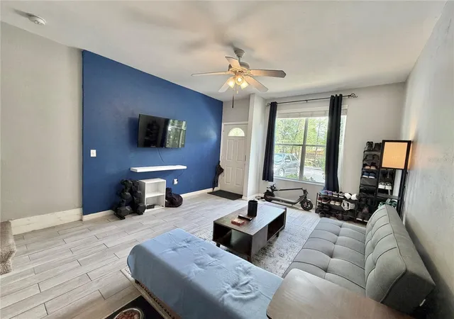 4th image of 3575 Sw 30Th Wy #121, Gainesville, FL 32608 | MLS# GC539858