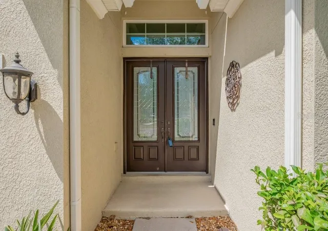 3rd image of 15409 Starling Crossing Dr, Lithia, FL 33547 | MLS# TB8502470