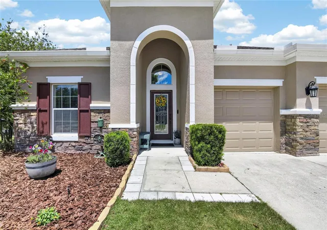 2nd image of 11321 Scribner Station Ln, Lithia, FL 33547 | MLS# TB8502499