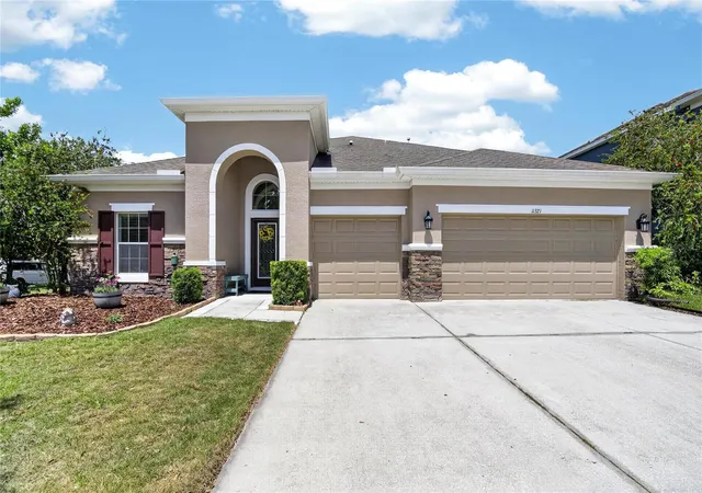 3rd image of 11321 Scribner Station Ln, Lithia, FL 33547 | MLS# TB8502499