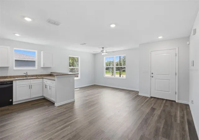 4th image of 3411 Warren Sapp Dr, Apopka, FL 32712 | MLS# O6402869
