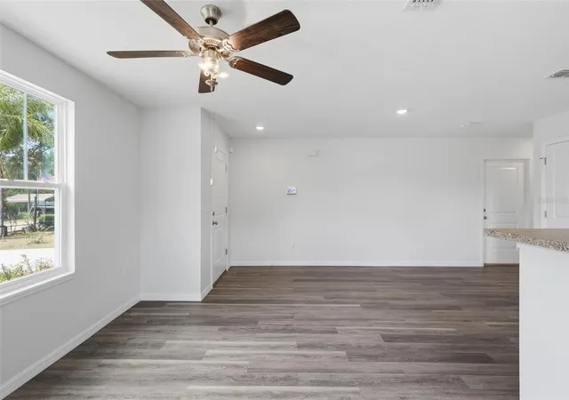 5th image of 3411 Warren Sapp Dr, Apopka, FL 32712 | MLS# O6402869