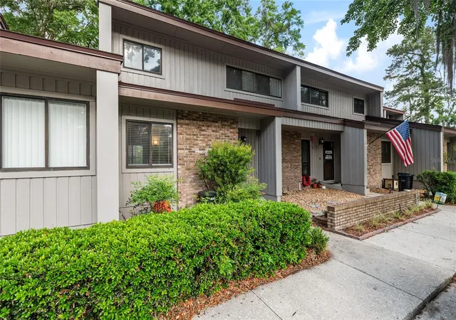Homes for sale in Gainesville, FL | 2738 Nw 39th Dr, Gainesville, FL 32606 | MLS# GC539866