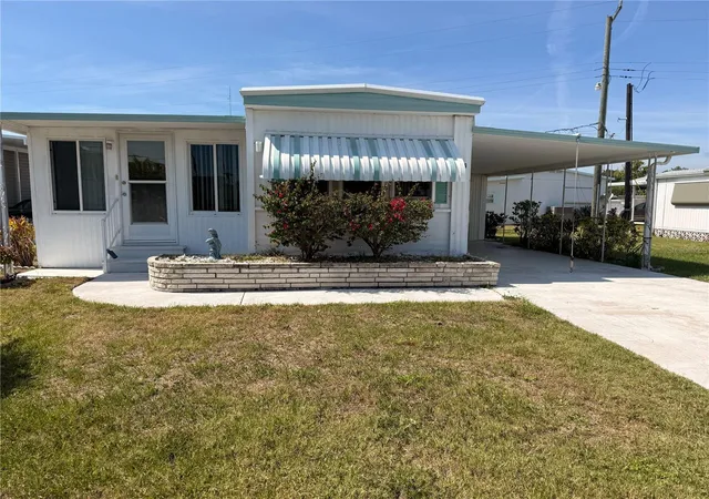 Homes for sale in Palmetto, FL | 315 Peace Manor, Palmetto, FL 34221 | MLS# A4691663