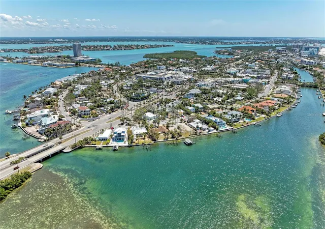 Photo 34 of Single family home for sale at 1395 Harbor Dr, SARASOTA, FL 34239 | MLS# A4691667 | Listing updated on 2026-09-21