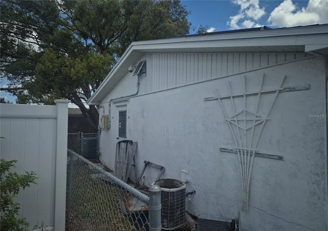 2nd image of 3245 Fairmount Ter, Holiday, FL 34691 | MLS# W7885260