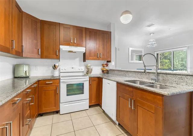 Photo 2 of Condo for sale at 1995 Erving Cir #208, Ocoee, FL 34761 | MLS# O6402902 | Listing updated on 2026-09-30