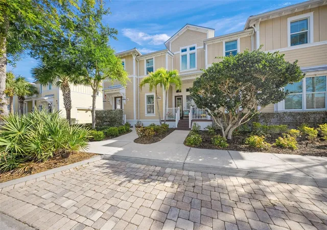 2nd image of 229 Sapphire Lake Dr #201, Bradenton, FL 34209 | MLS# A4691681
