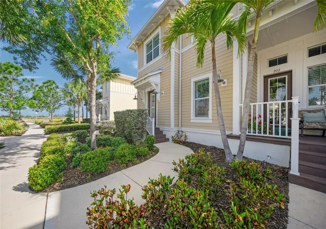 3rd image of 229 Sapphire Lake Dr #201, Bradenton, FL 34209 | MLS# A4691681