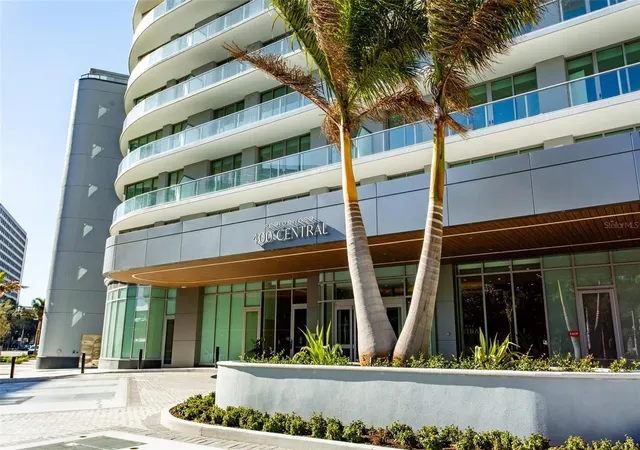 Photo 1 of Condo for sale at 400 Central Ave #1003, Saint Petersburg, FL 33701 | MLS# TB8502577 | Listing updated on 2026-09-19