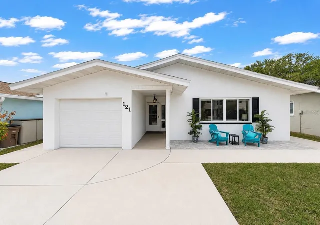 Photo 1 of Single family home for sale at 121 10th Avenue, Indian Rocks Beach, FL 33785 | MLS# TB8502578 | Listing updated on 2026-09-15