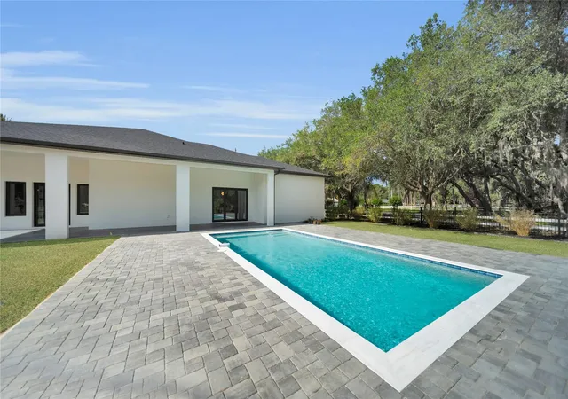 Photo 3 of Single family home for sale at 11241 Oswalt Rd, Clermont, FL 34711 | MLS# S5148795 | Listing updated on 2026-08-28